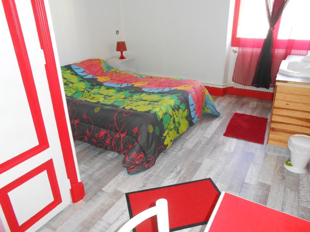 Les 3 Marmottes Hotel Лю-ла-Кроа-От Екстериор снимка